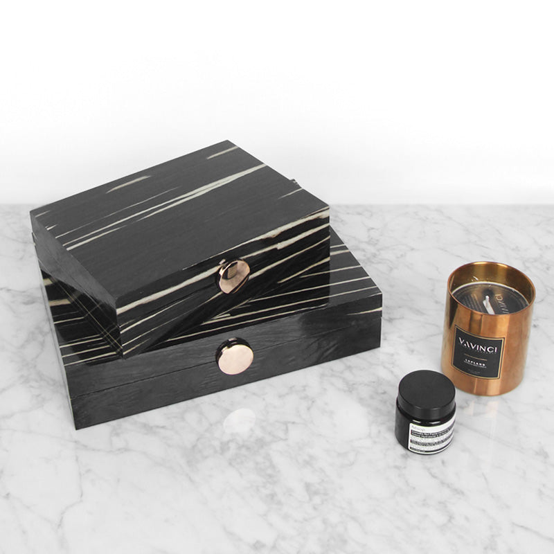 Wood Grain Pattern Black Round Button Jewelry Box